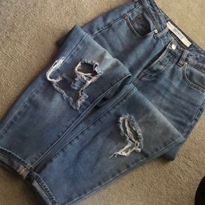 Brandy melville mom jeans size 25